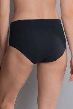 Slip Essentials High Waist+ -Amoena Verkäufe Anita since 1886 Slip Essentials High Waist 1343 001 schwarz 02 1280x1280