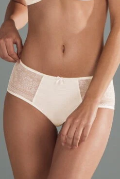 Rosa Faia Taillenslip Fleur