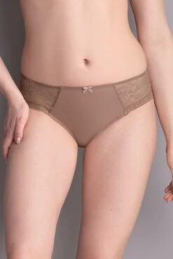 Rosa Faia Taillenslip Abby