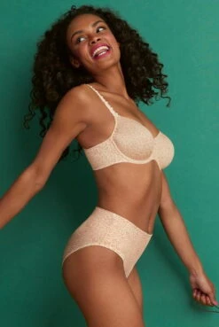 Rosa Faia Taillenslip+ Joy 7 Rosa Faia Taillenslip+ Joy -Amoena Verkäufe Rosa Faia Taillenslip Joy 1361 107 smart rose 03 1280x1280