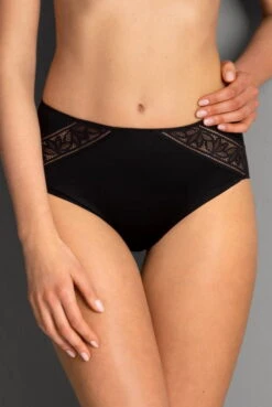 Rosa Faia Taillenslip+ Selena